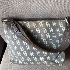 Vintage Dooney & Bourke Signature Shoulder bag